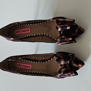 Betsey Johnson Shoes, Red Heel, Bow on Pointed Toe